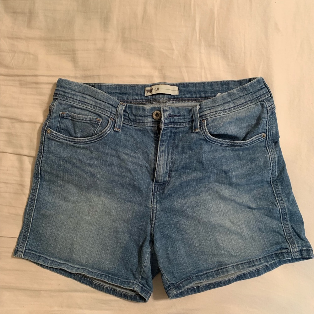Levi’s Jean shorts